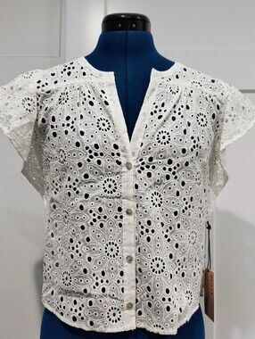 NWT Bailey 44 Nyla White Eyelet Button-Front Top